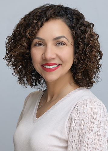 Headshot of Elsie Gonzalez